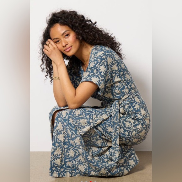 FAHERTY NAVY AND BEIGE FLORAL MIDI DRESS WITH TWO POCKETS - Picture 6 of 10